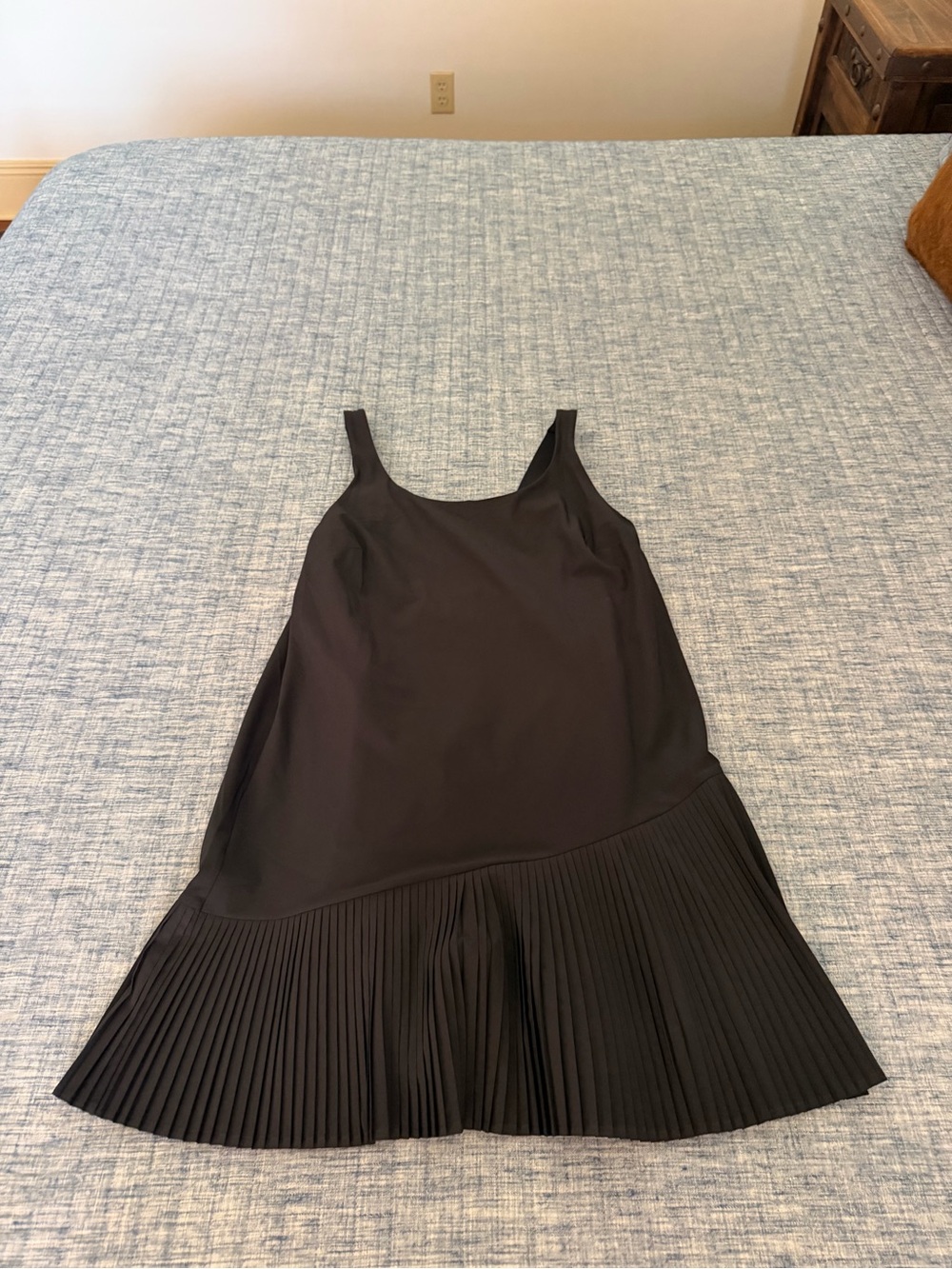 SPANX Black Sleeveless Pleated Hem Dress